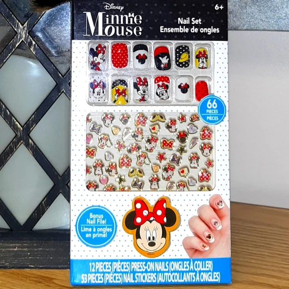 🌷2/18$ 🌷Minnie Mouse Nail Set NWT - Picture 3 of 6